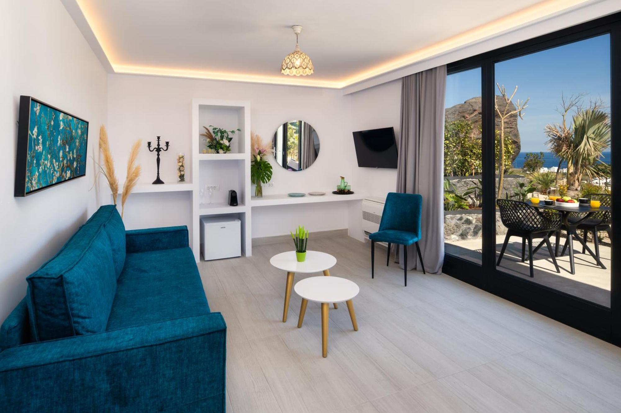 אימרוביגלי Palm Island Suites מראה חיצוני תמונה