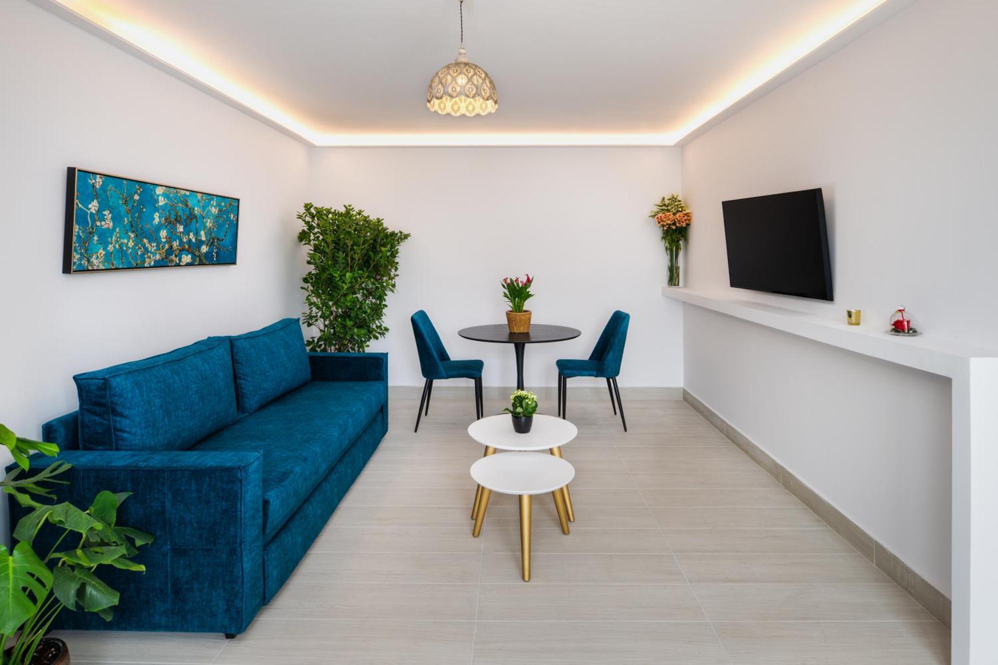 אימרוביגלי Palm Island Suites מראה חיצוני תמונה