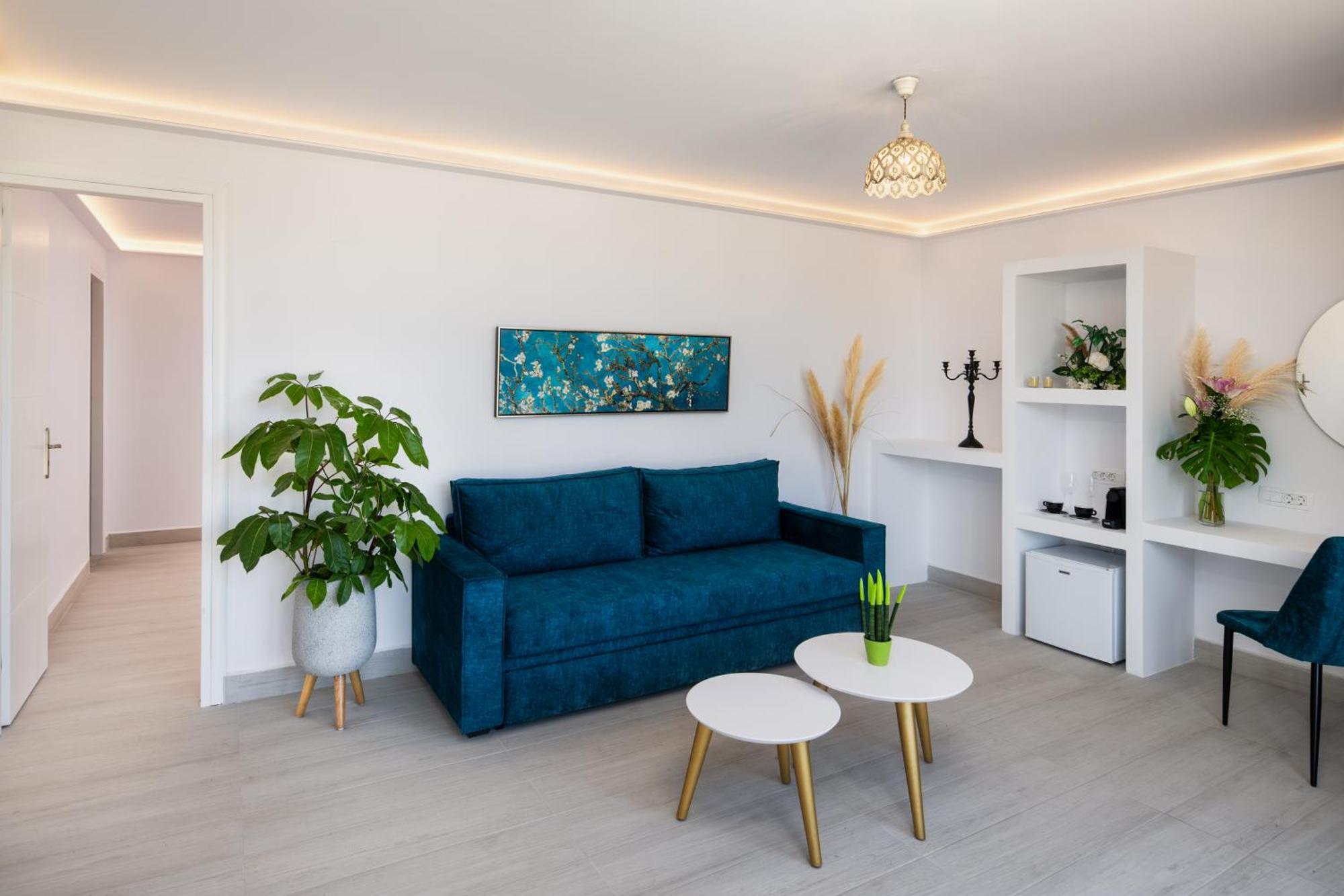 אימרוביגלי Palm Island Suites מראה חיצוני תמונה