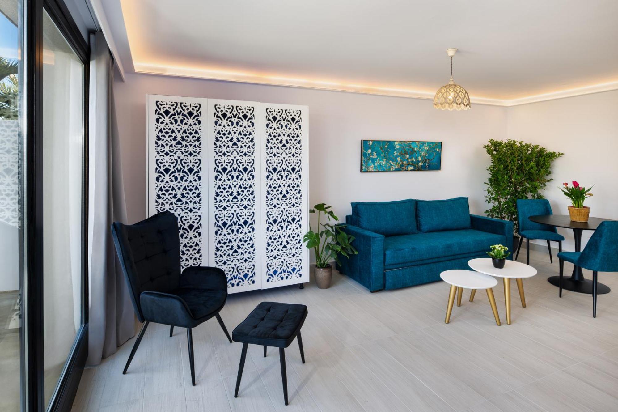 אימרוביגלי Palm Island Suites מראה חיצוני תמונה