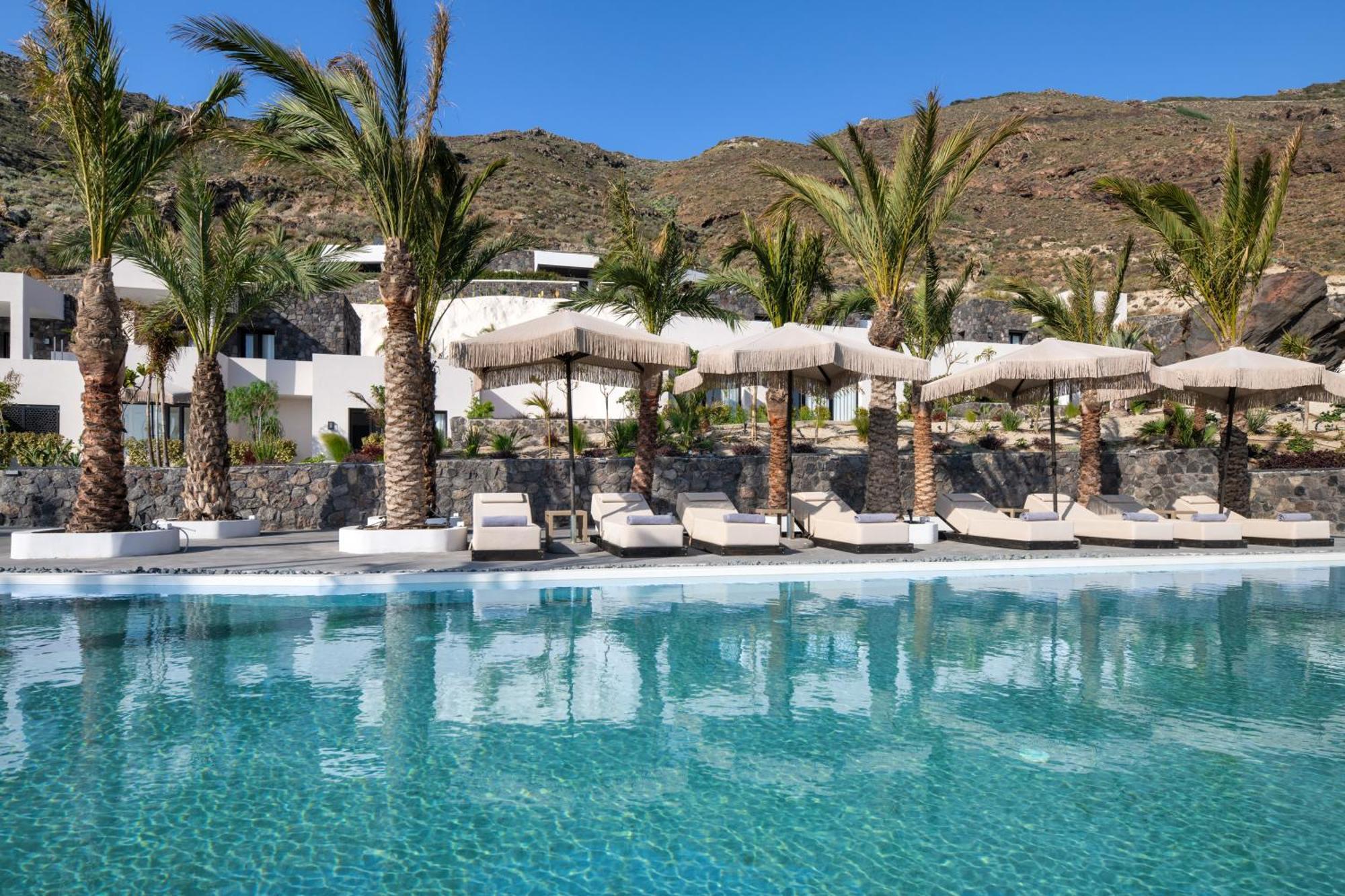 אימרוביגלי Palm Island Suites מראה חיצוני תמונה